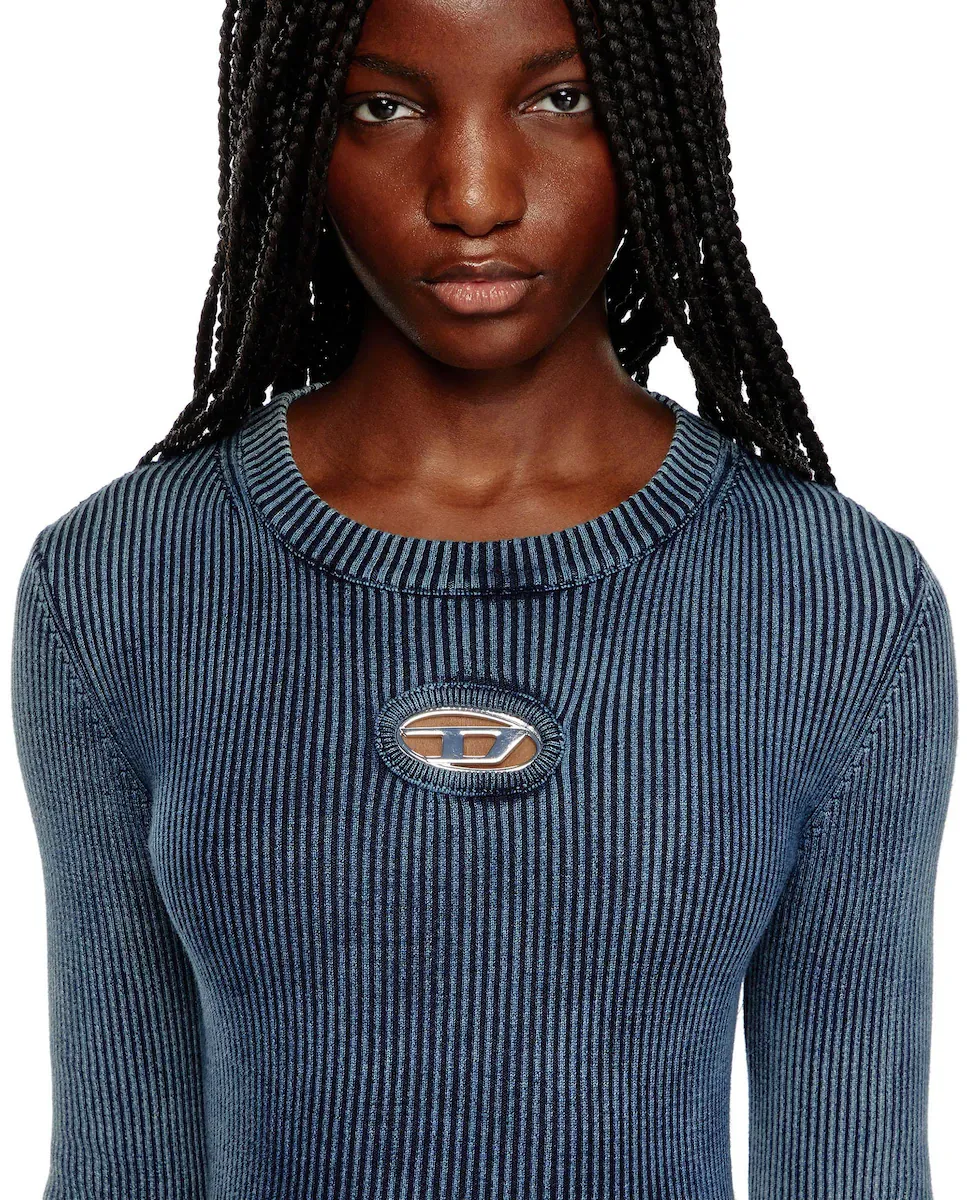 Женская футболка с длинными рукавами и логотипом Diesel, синий
Женская футболка с длинными рукавами и логотипом Diesel, синий