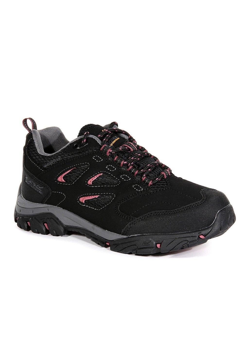 Спортивные кроссовки 'Lady Holcombe IEP Low' Waterproof Isotex Hiking Boots Regatta, черный
Спортивные кроссовки 'Lady Holcombe IEP Low' Waterproof Isotex Hiking Boots Regatta, черный