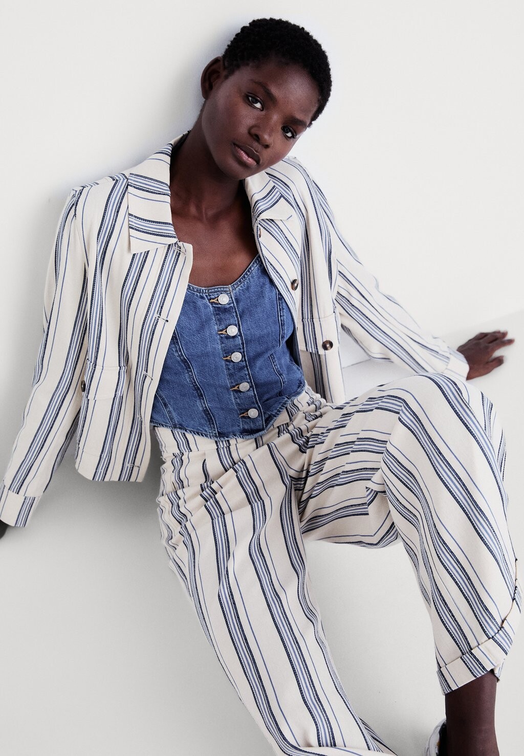 Тканевые брюки ASTRID Pepe Jeans, синий
Тканевые брюки ASTRID Pepe Jeans, синий