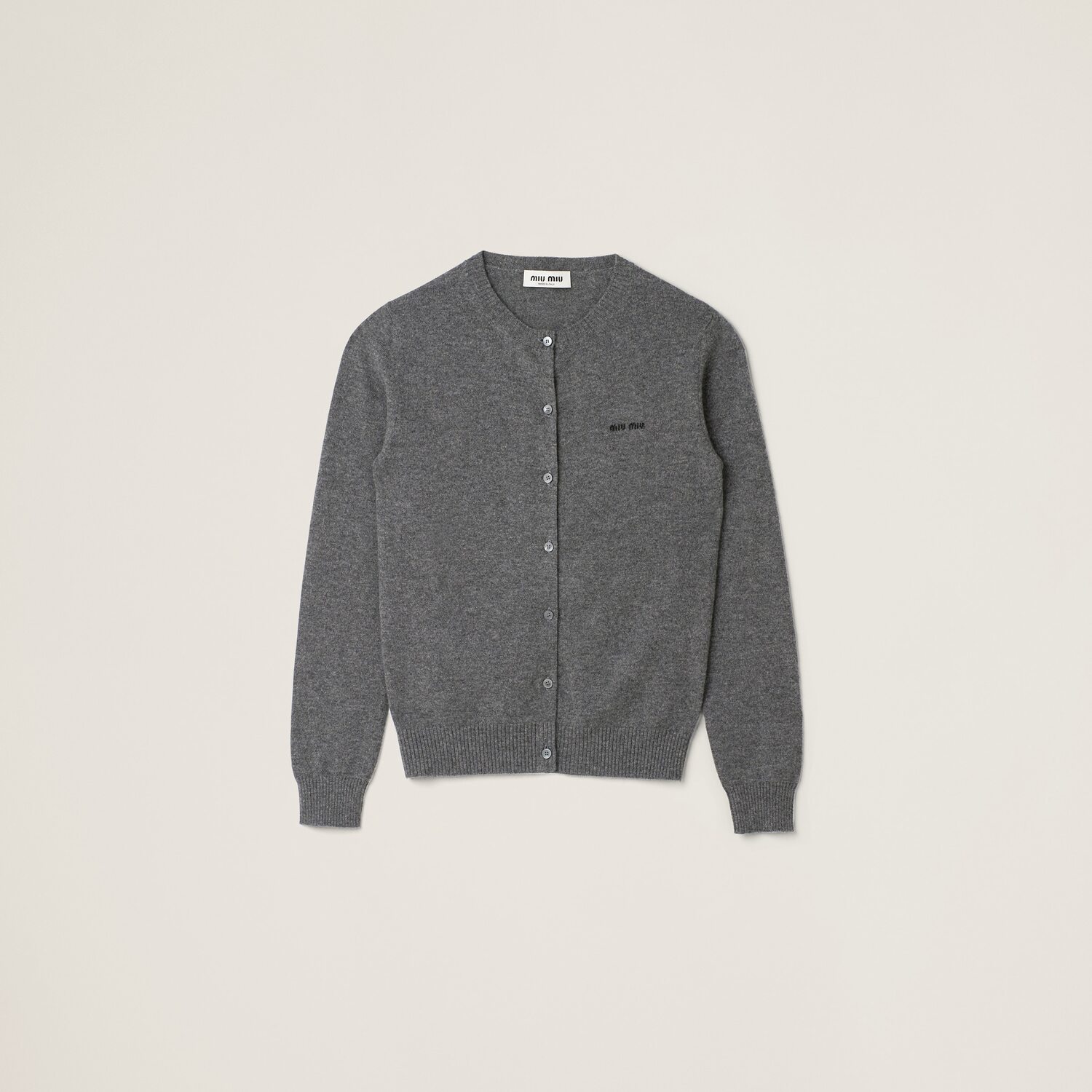 Кашемировый вязаный кардиган MIU MIU, сланцево-серый
Кашемировый вязаный кардиган MIU MIU, сланцево-серый