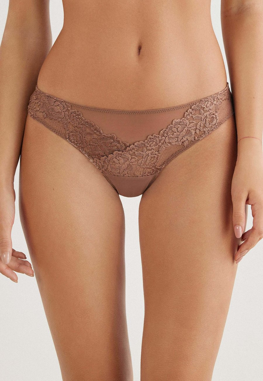 Трусы Intimissimi PRETTY FLOWERS, Natural/Camel
Трусы Intimissimi PRETTY FLOWERS, Natural/Camel