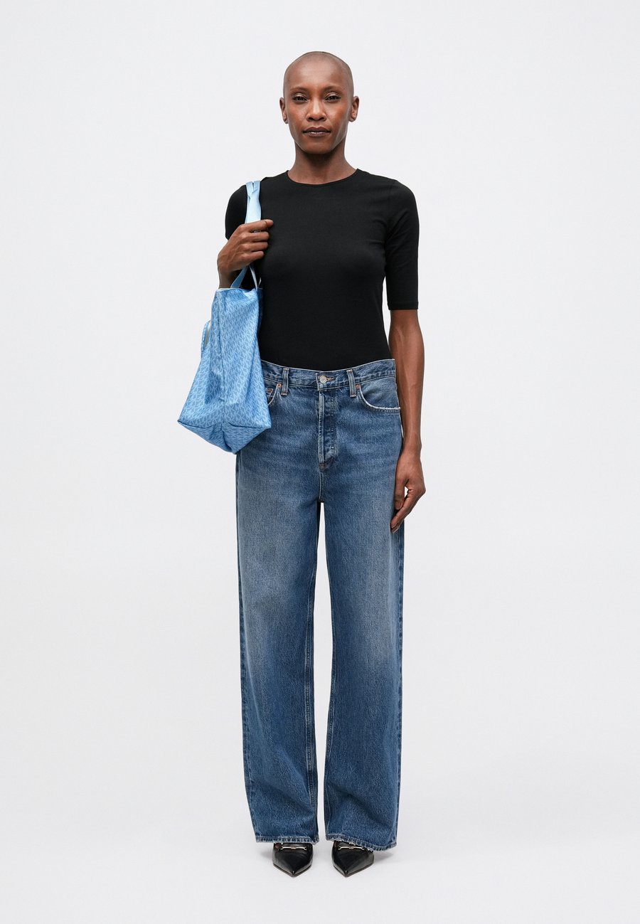 Сумка-шоппер MICHAEL Michael Kors TOTE, French Blue/Blue
Сумка-шоппер MICHAEL Michael Kors TOTE, French Blue/Blue