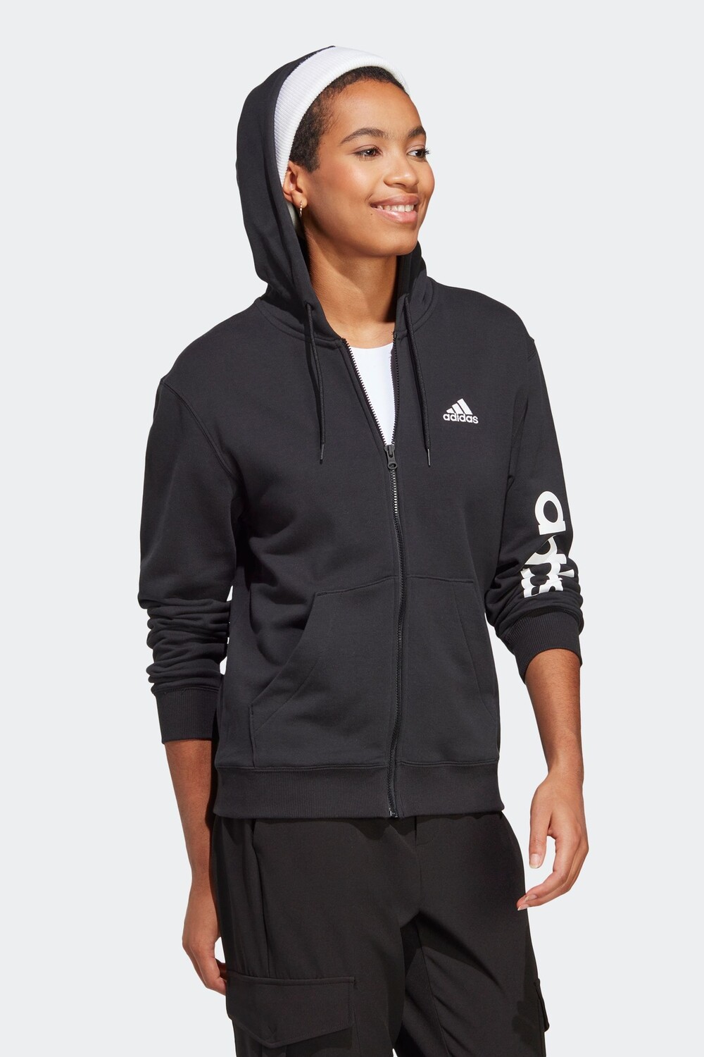 Толстовка Sportswear Essentials из линейной махровой ткани на молнии Adidas, черный
Толстовка Sportswear Essentials из линейной махровой ткани на молнии Adidas, черный