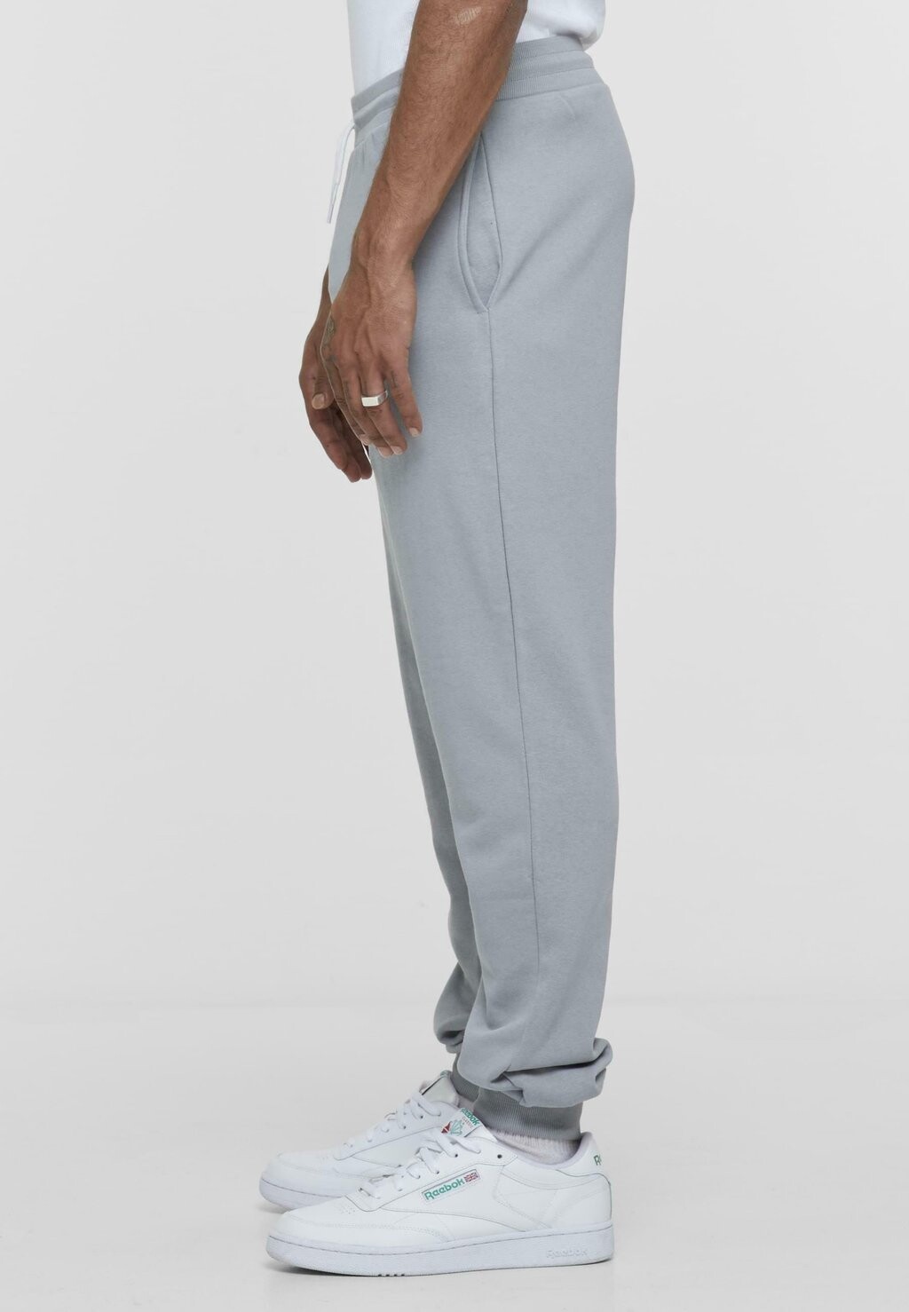 Спортивные брюки Urban Classics, светло-серый
Спортивные брюки Urban Classics, светло-серый