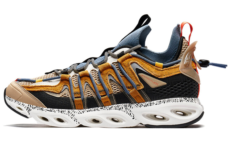 Кроссовки мужские низкие коричневые/черные Xtep
Кроссовки мужские низкие коричневые/черные Xtep