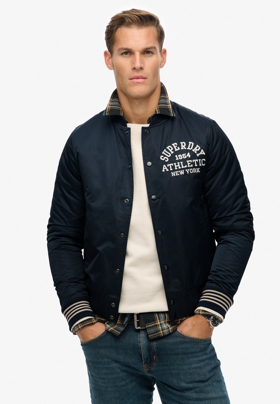 Куртка Superdry & Co Bomber Jacket, Eclipse Navy/Blue
Куртка Superdry & Co Bomber Jacket, Eclipse Navy/Blue