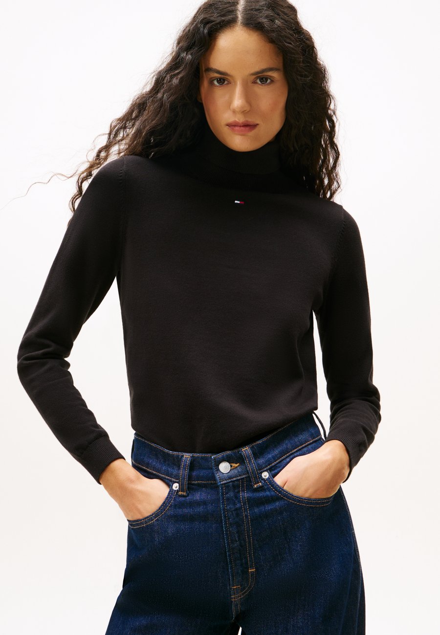 Джемпер Tommy Jeans ESSENTIAL SWEATER, Black
Джемпер Tommy Jeans ESSENTIAL SWEATER, Black