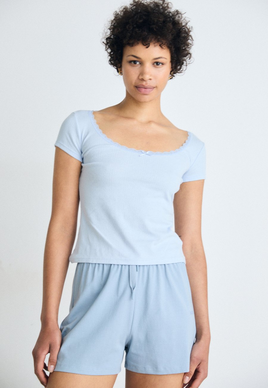 Пижамный топ Hunkemöller POINTELLE, Blue/Light Blue
Пижамный топ Hunkemöller POINTELLE, Blue/Light Blue