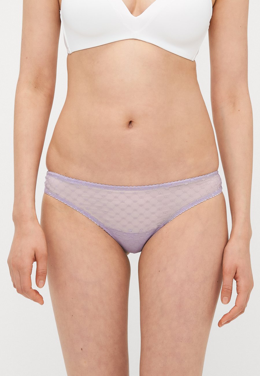 Трусы Samsøe Samsøe Thong, Wisteria/Lilac
Трусы Samsøe Samsøe Thong, Wisteria/Lilac