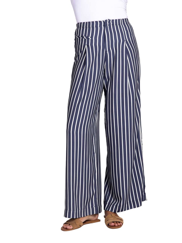 Джинсовые шорты ZHRILL, синий
Джинсовые шорты ZHRILL, синий