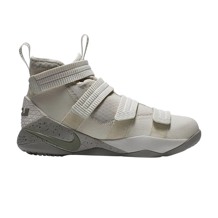 Кроссовки Nike Lebron Soldier 11 SFG 'Light Bone', белый
Кроссовки Nike Lebron Soldier 11 SFG 'Light Bone', белый