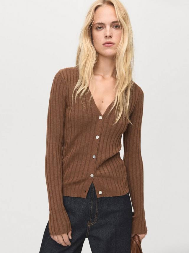 Кардиган Flurry с V-образным вырезом и длинными рукавами Mango
Кардиган Flurry с V-образным вырезом и длинными рукавами Mango