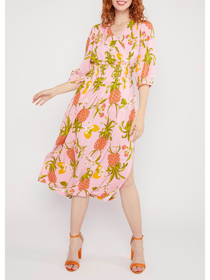 Платье до колена Blutsgeschwister, розовый
Платье до колена Blutsgeschwister, розовый