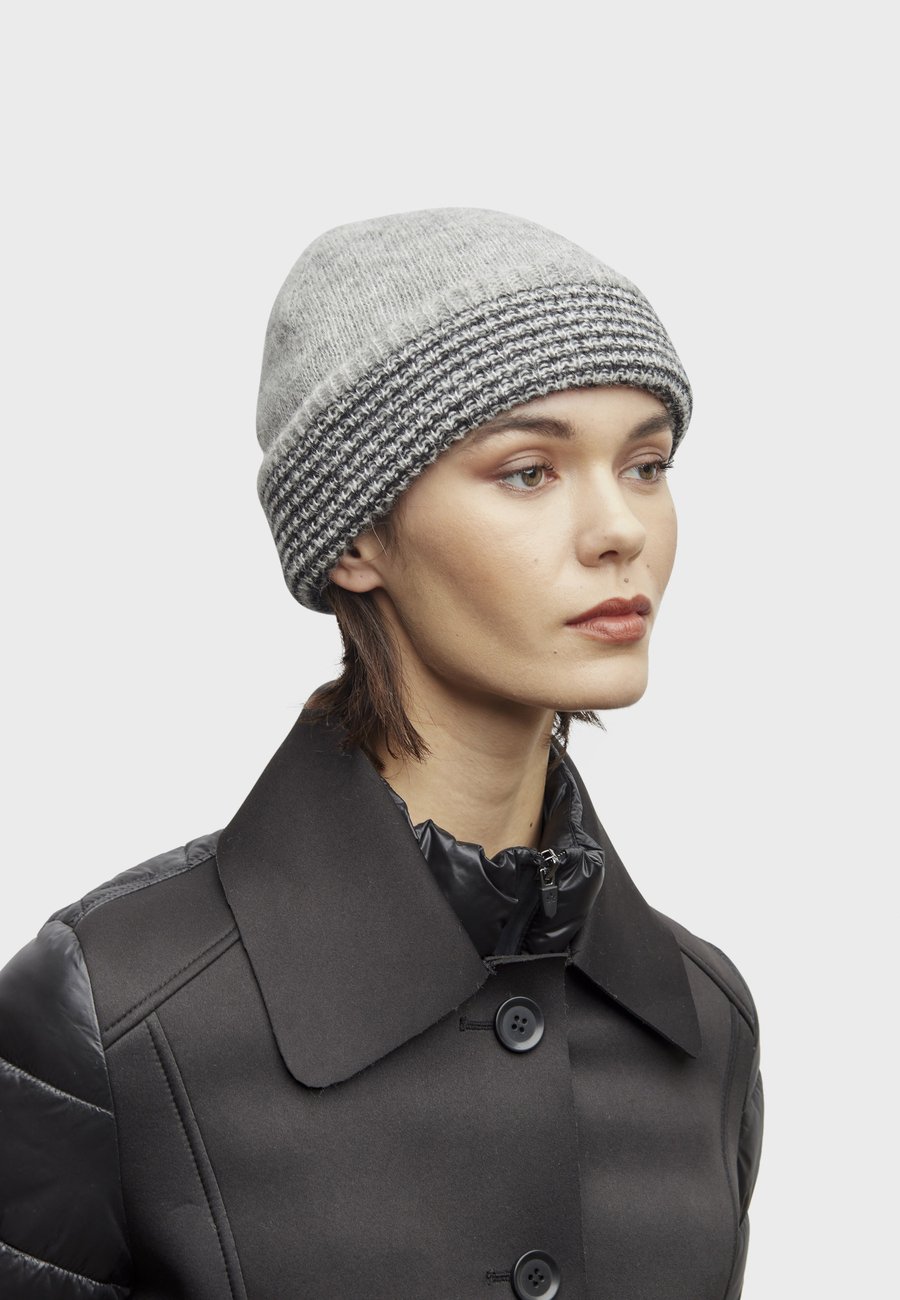 Шапка Canadian Classics Beanie, Grey
Шапка Canadian Classics Beanie, Grey