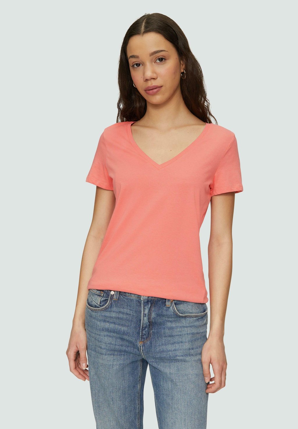 Базовая футболка QS, красный
Базовая футболка QS, красный