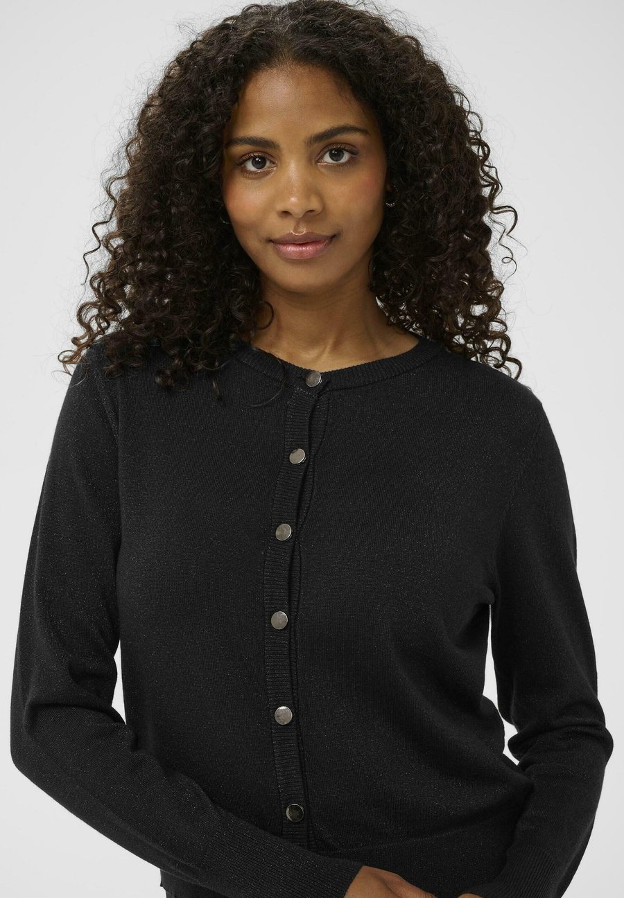 Кардиган Kaffe KAREGINA CARDIGAN GLITTER, Black Deep/Mottled Black
Кардиган Kaffe KAREGINA CARDIGAN GLITTER, Black Deep/Mottled Black