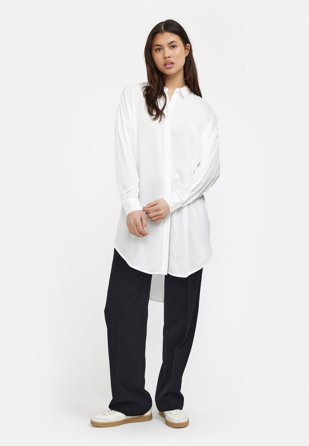 Рубашка FREEDOM LS LONG Soft Rebels, 002 белоснежный/белый
Рубашка FREEDOM LS LONG Soft Rebels, 002 белоснежный/белый
