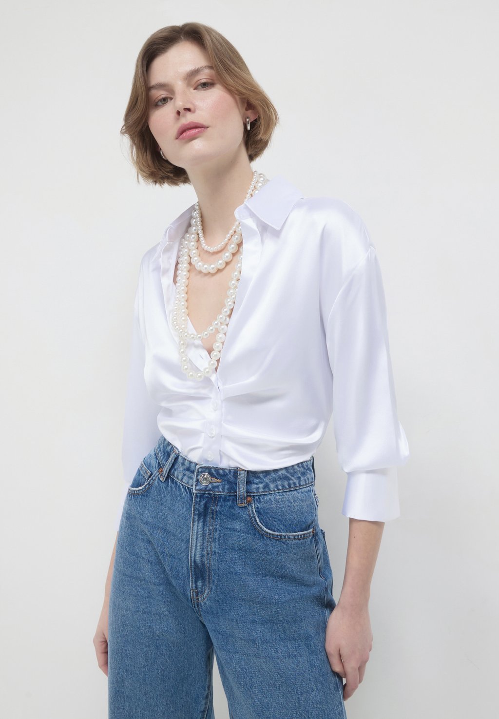 Блузка на пуговицах CROP SIMIL CON ARRICCIO Calliope, кремовый
Блузка на пуговицах CROP SIMIL CON ARRICCIO Calliope, кремовый