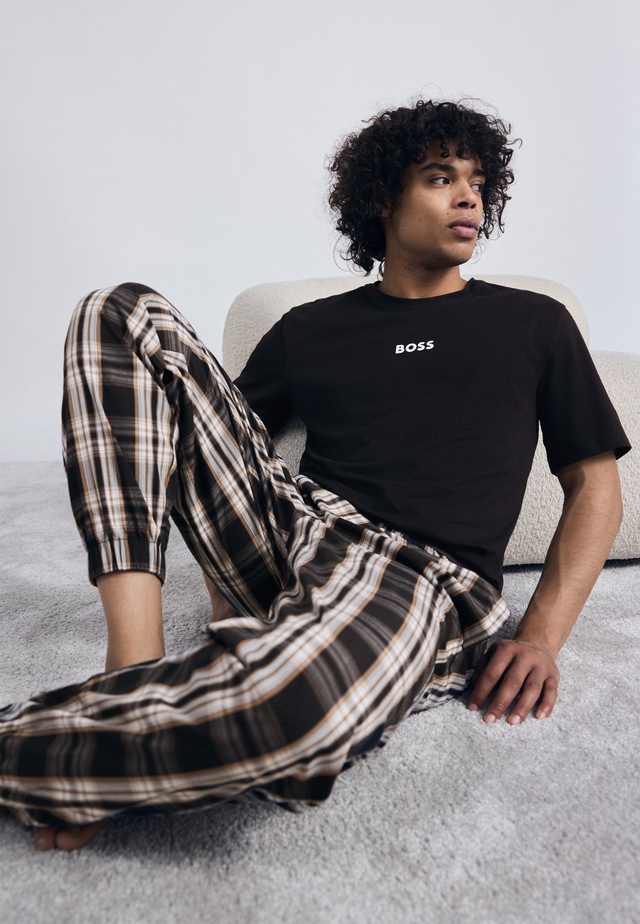 Пижамный комплект BOSS EASY LONG , Black
Пижамный комплект BOSS EASY LONG , Black