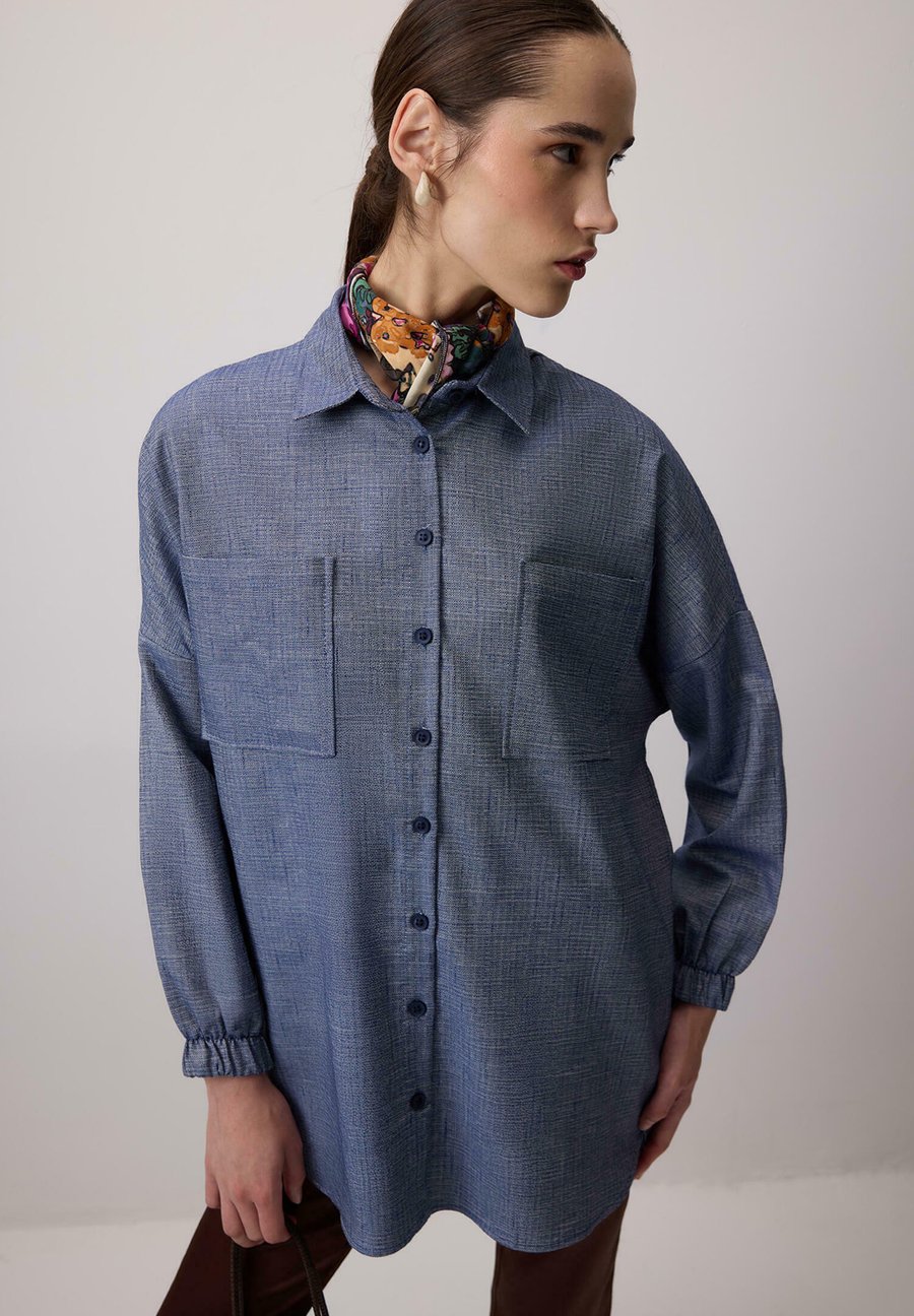 Блуза Touché Privé OVERSİZE, Navy Blue/Dark Blue
Блуза Touché Privé OVERSİZE, Navy Blue/Dark Blue