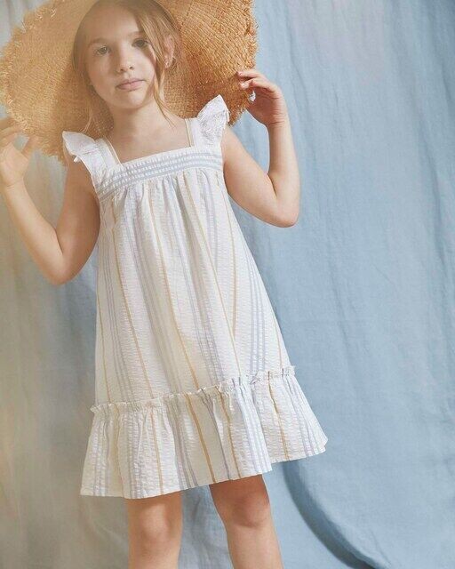 Платье для девочки с рюшами и полосатым принтом Dadati, светло-бежевый
Платье для девочки с рюшами и полосатым принтом Dadati, светло-бежевый