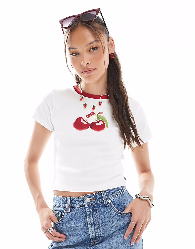 Футболка Levi's с принтом вишни белого цвета
Футболка Levi's с принтом вишни белого цвета