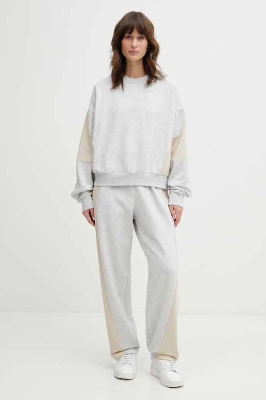 Спортивный костюм laziday Adidas, серый
Спортивный костюм laziday Adidas, серый