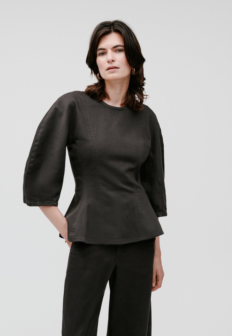 Блуза IVY OAK Blouse, Dunkelbraun/Dark Brown
Блуза IVY OAK Blouse, Dunkelbraun/Dark Brown