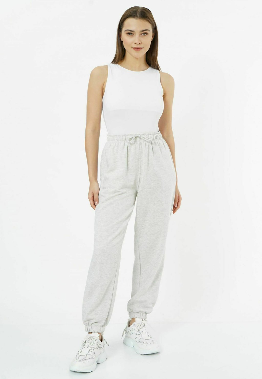 Спортивные брюки PASTEL EOSELIO, молочный
Спортивные брюки PASTEL EOSELIO, молочный