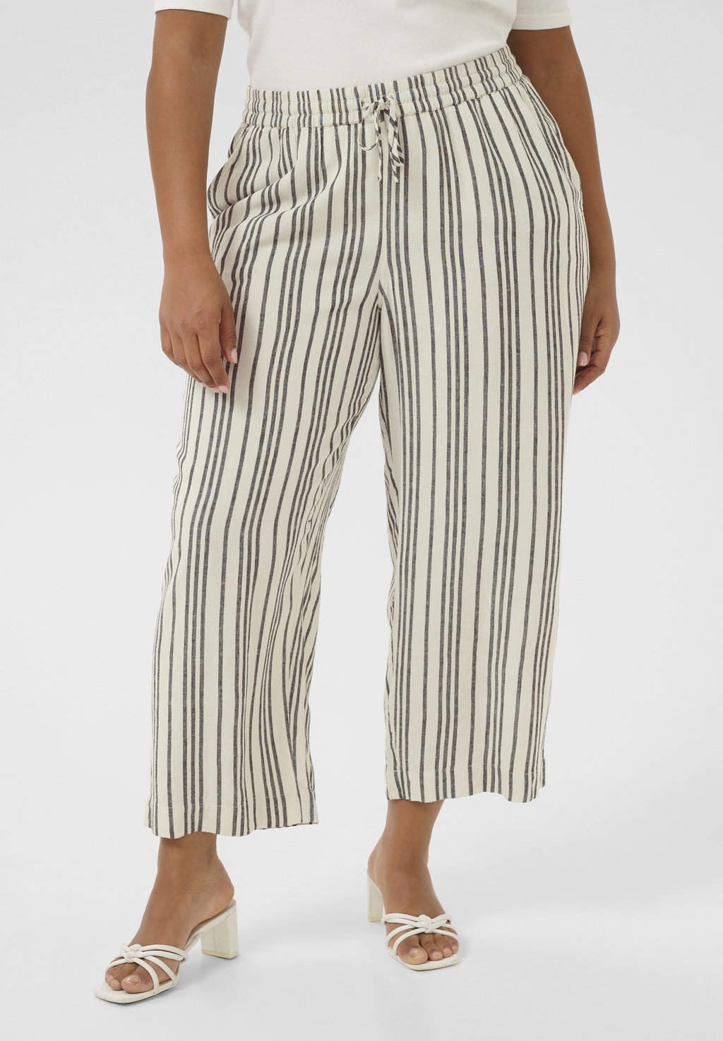 Брюки KCMILLE Kaffe Curve, серый
Брюки KCMILLE Kaffe Curve, серый