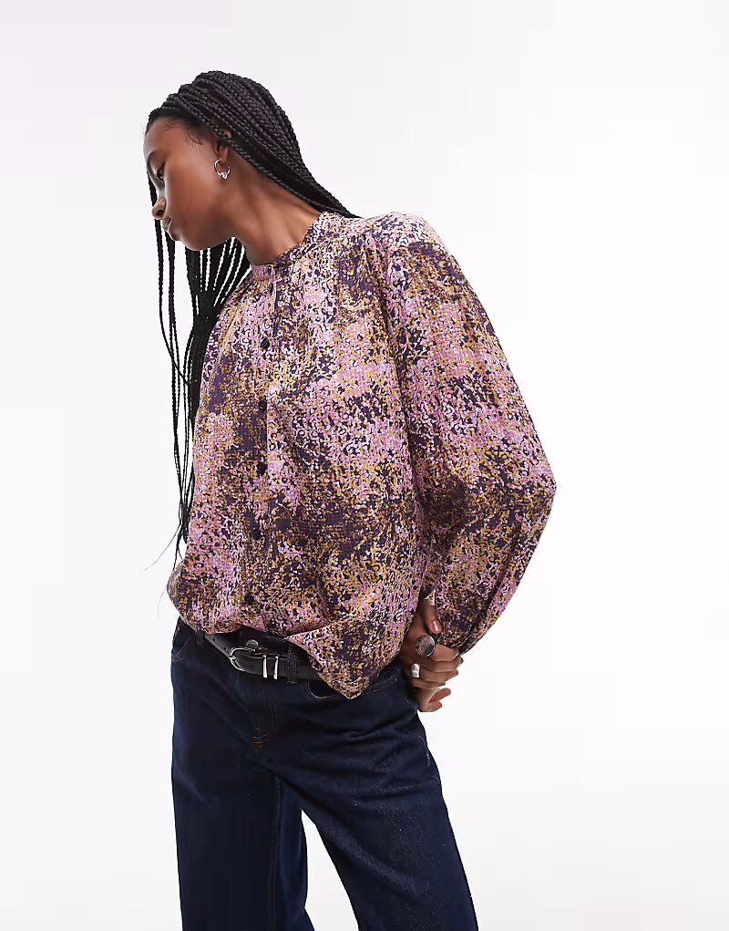 & Other Stories фактурная блузка с розовым абстрактным принтом
& Other Stories фактурная блузка с розовым абстрактным принтом