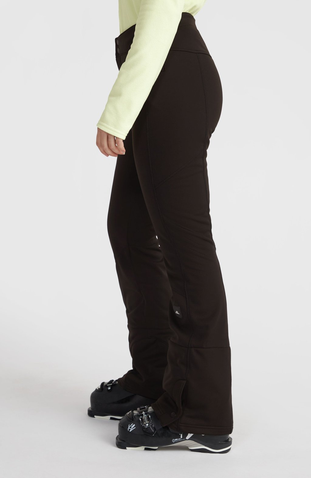 Брюки BLESSED SOFTSHELL HYBRID SKINNY PANTS O'Neill, черный
Брюки BLESSED SOFTSHELL HYBRID SKINNY PANTS O'Neill, черный