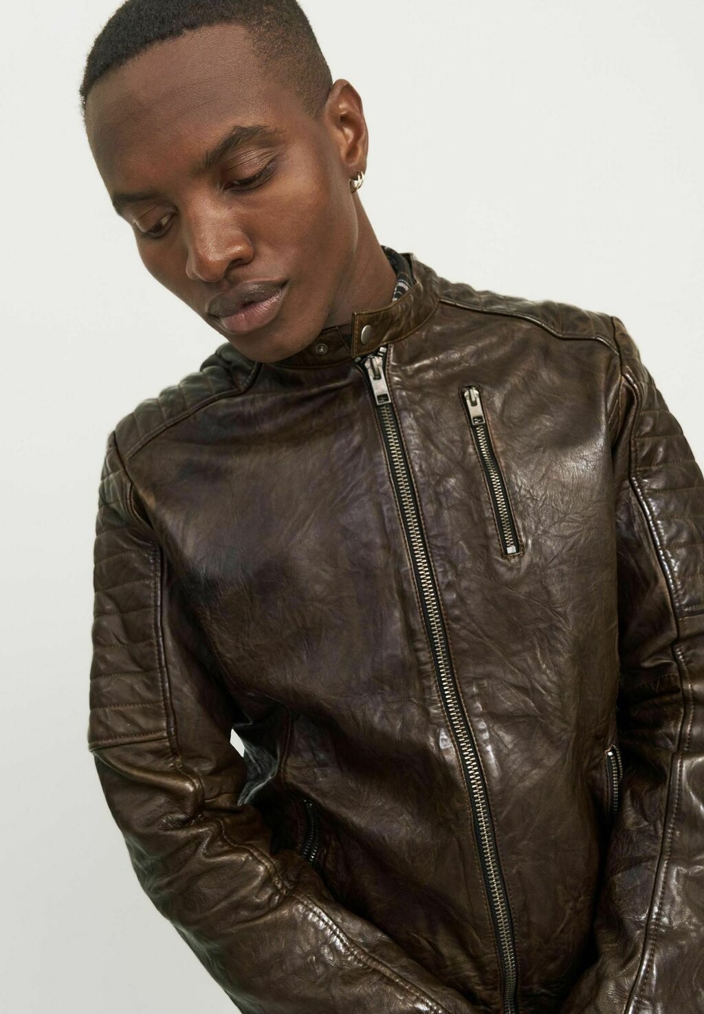 Кожаная куртка Jack & Jones, светло-коричневый
Кожаная куртка Jack & Jones, светло-коричневый