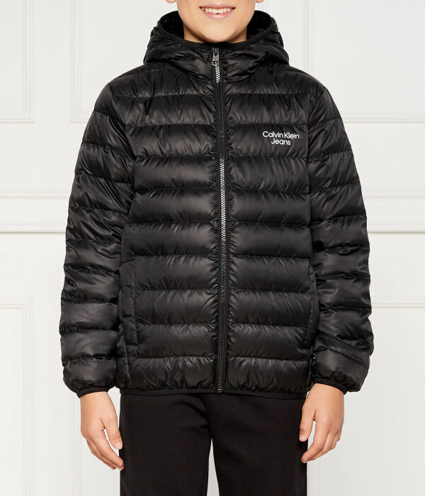 Пуховик для мальчиков Calvin Klein Jeans с капюшоном, черный
Пуховик для мальчиков Calvin Klein Jeans с капюшоном, черный