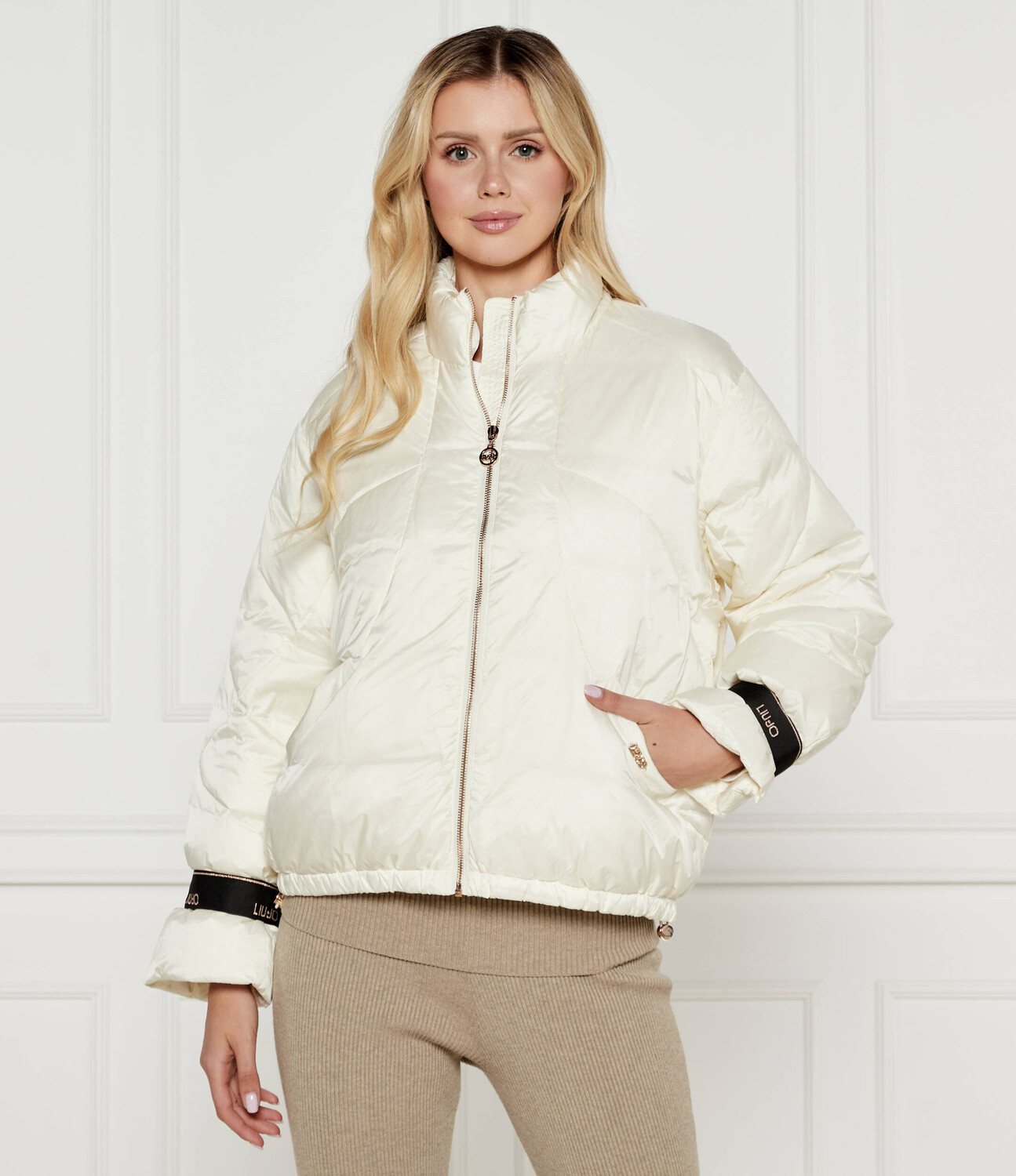 Куртка Liu Jo Sport Regular Fit, белый
Куртка Liu Jo Sport Regular Fit, белый