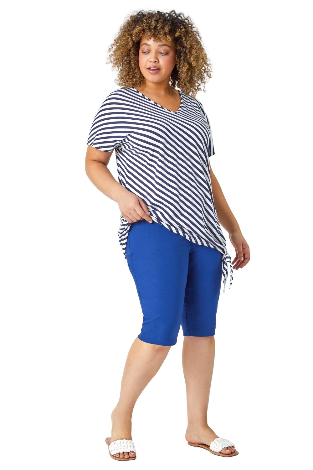 Эластичные шорты длиной до колена Curve Roman, синий
Эластичные шорты длиной до колена Curve Roman, синий