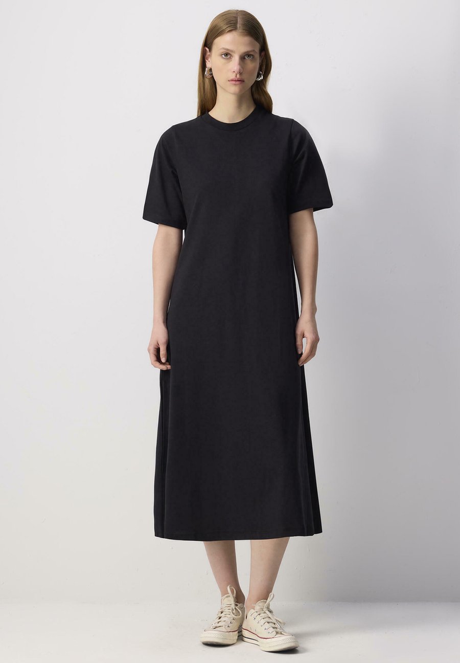 Платье Touché Privé Jersey dress, Black/Black
Платье Touché Privé Jersey dress, Black/Black