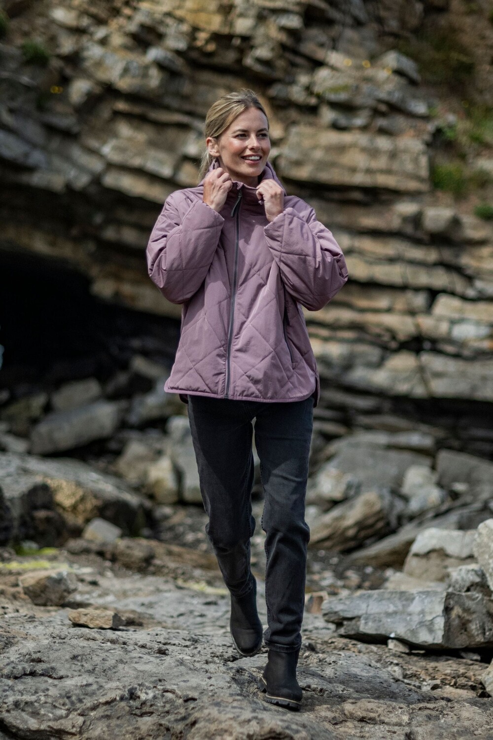 Женская куртка corlae Tog 24, розовый
Женская куртка corlae Tog 24, розовый