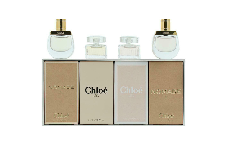 Набор миниатюр духов Chloe из четырех флаконов Eau De Toilette цветочно-фруктовый аромат 5мл*4 Chloé
Набор миниатюр духов Chloe из четырех флаконов Eau De Toilette цветочно-фруктовый аромат 5мл*4 Chloé