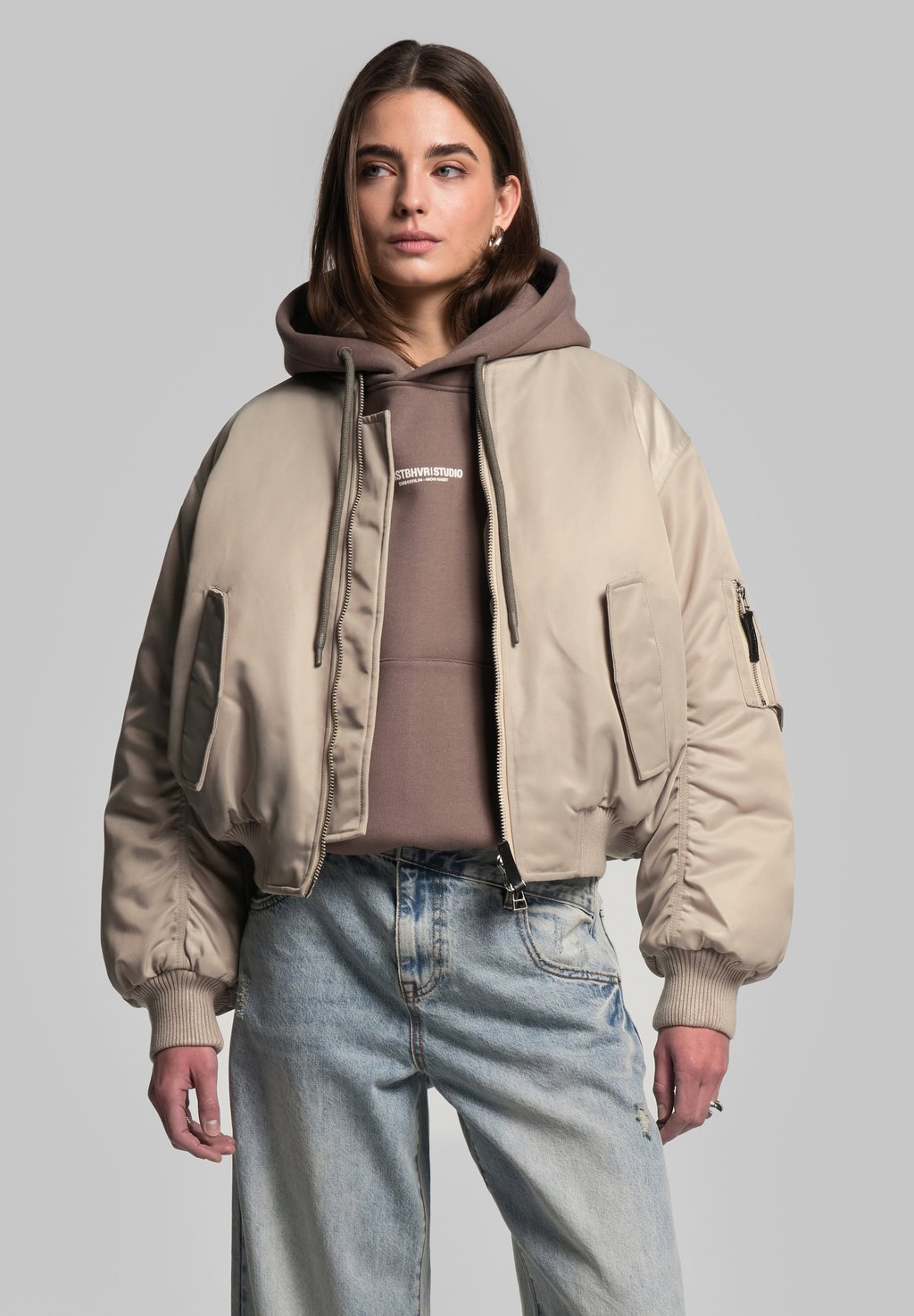 Куртка-бомбер SOLA BOMBER JACKET WRSTBHVR, бежевый
Куртка-бомбер SOLA BOMBER JACKET WRSTBHVR, бежевый