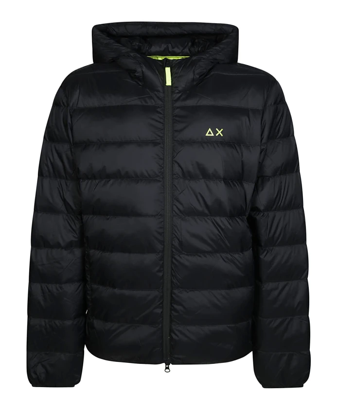 Теплый пуховик с капюшоном Sun68, черный
Теплый пуховик с капюшоном Sun68, черный