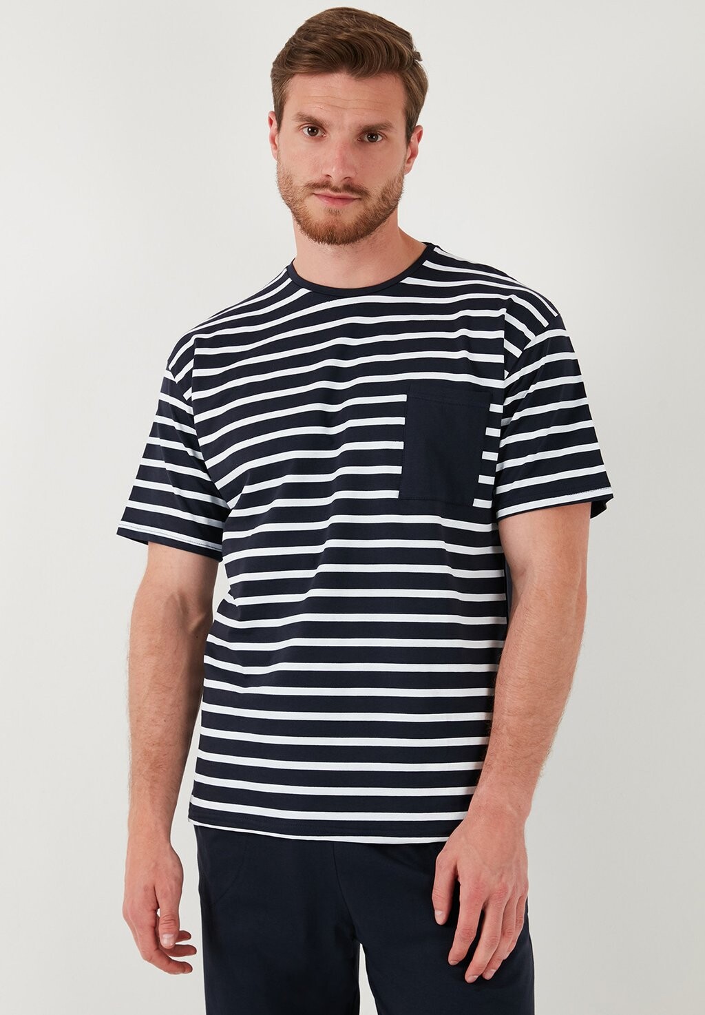 Пижама SET Buratti, темно-синий
Пижама SET Buratti, темно-синий