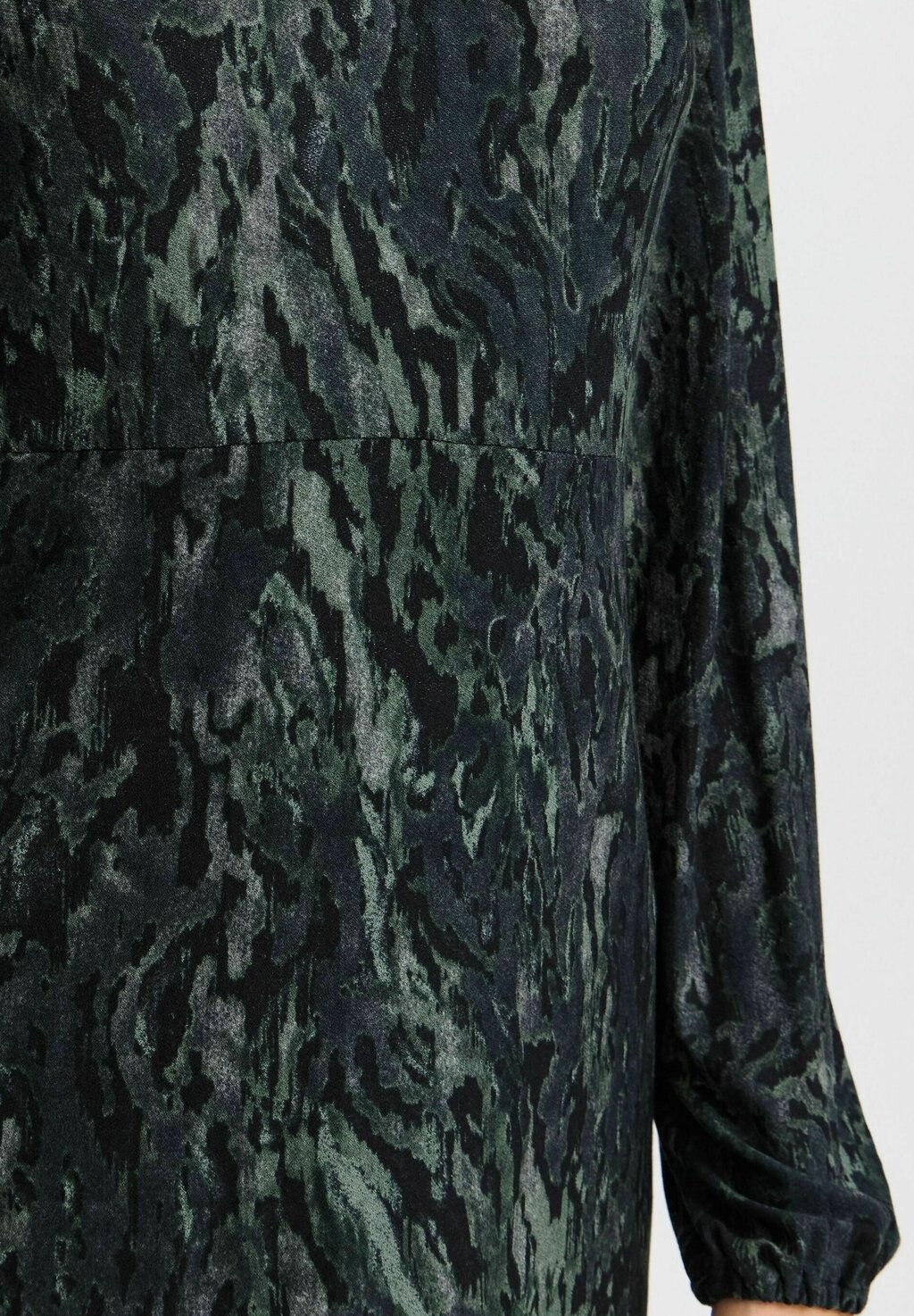 Платье из джерси SAVOY 3 Fransa, цвет Evergreen
Платье из джерси SAVOY 3 Fransa, цвет Evergreen