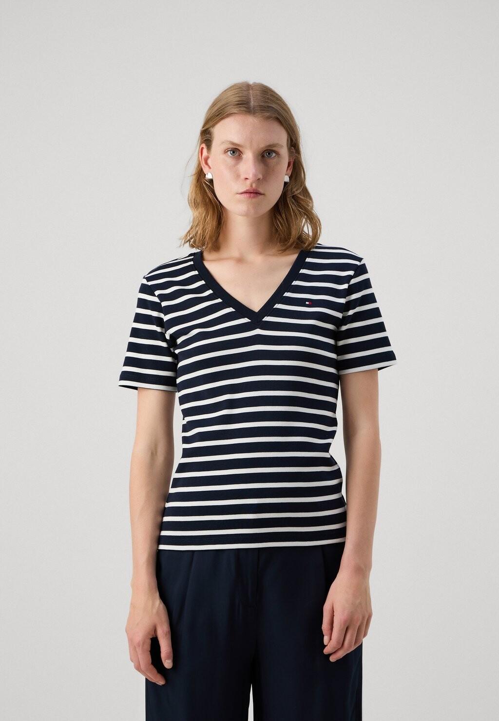 Базовая футболка Slim Cody Tommy Hilfiger, синий
Базовая футболка Slim Cody Tommy Hilfiger, синий