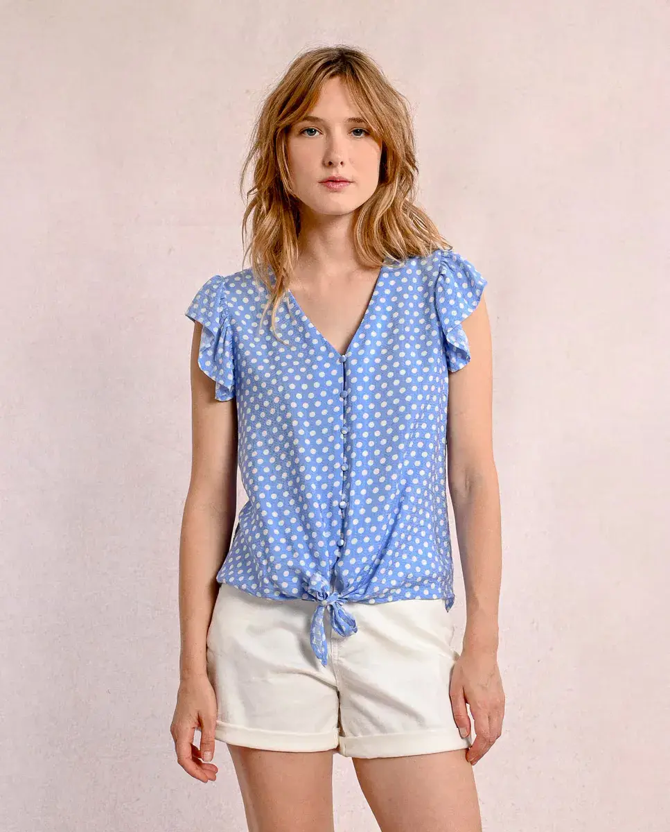Женская рубашка с узлом и узором в горошек Molly Bracken, светло-голубой
Женская рубашка с узлом и узором в горошек Molly Bracken, светло-голубой