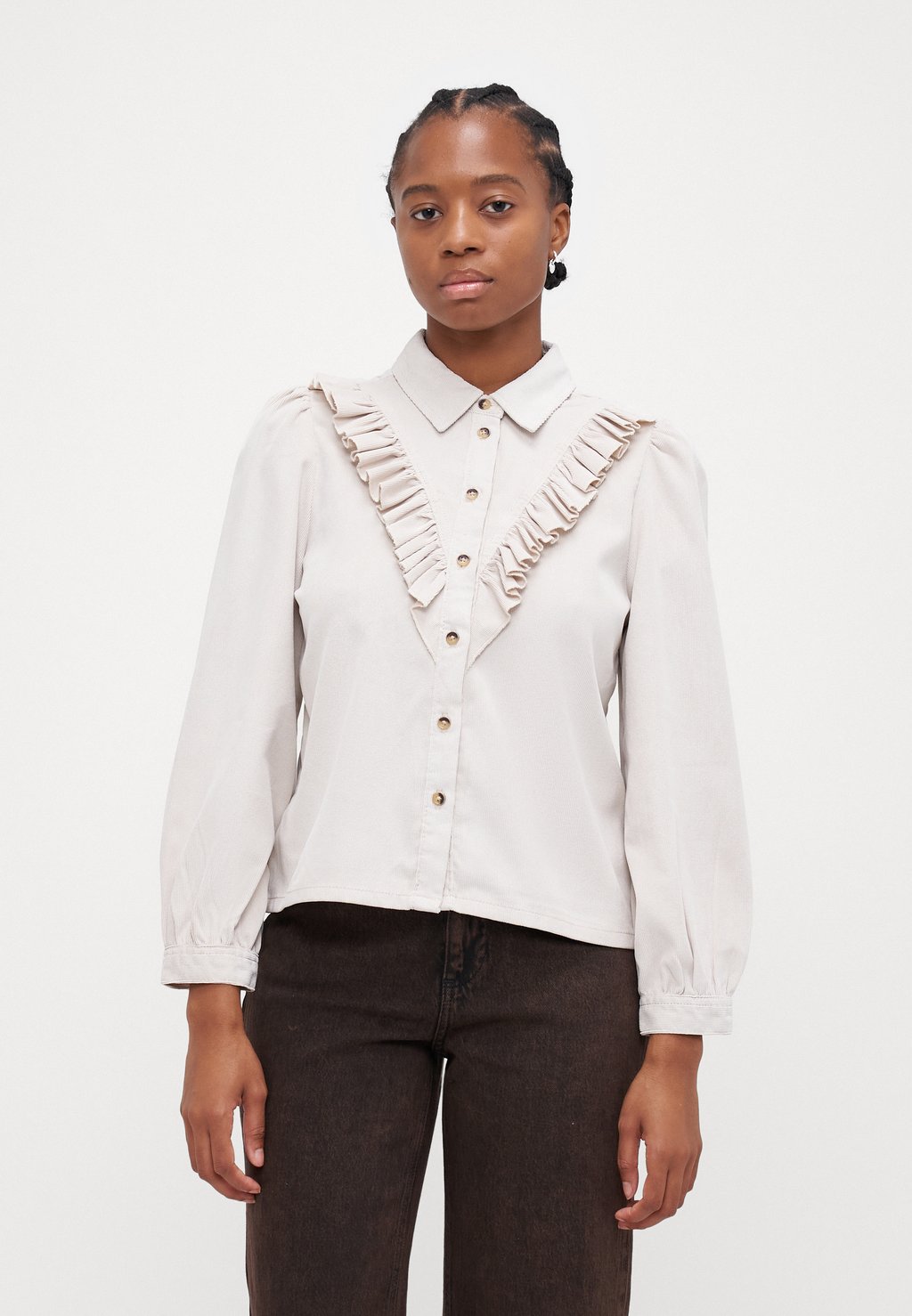 Блузка на пуговицах ONLMARIKE FRILL SHIRT ONLY Petite, бежевый
Блузка на пуговицах ONLMARIKE FRILL SHIRT ONLY Petite, бежевый