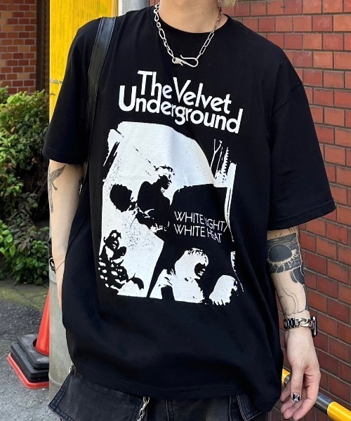 Chikashitsu + Футболка с коротким рукавом и графическим принтом, Chikashitsu Plus, черный
Chikashitsu + Футболка с коротким рукавом и графическим принтом, Chikashitsu Plus, черный