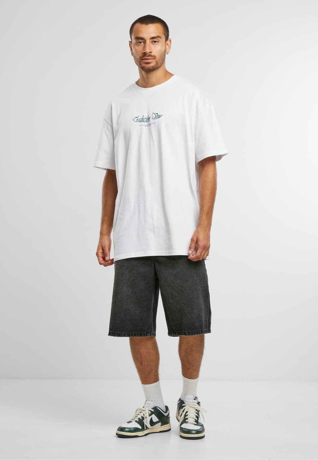 Футболка с принтом TEE PELEA DE GALLOS Mister Tee, белый
Футболка с принтом TEE PELEA DE GALLOS Mister Tee, белый