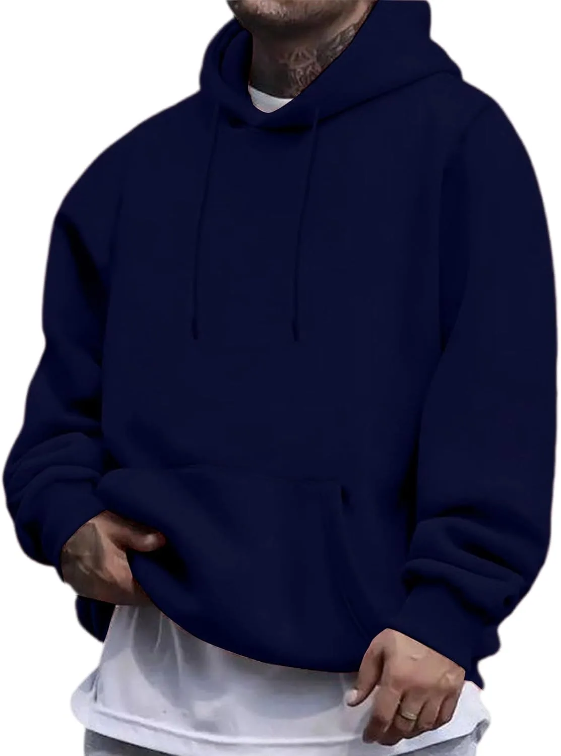 Толстовка с капюшоном и карманом-кенгуру
Толстовка с капюшоном и карманом-кенгуру