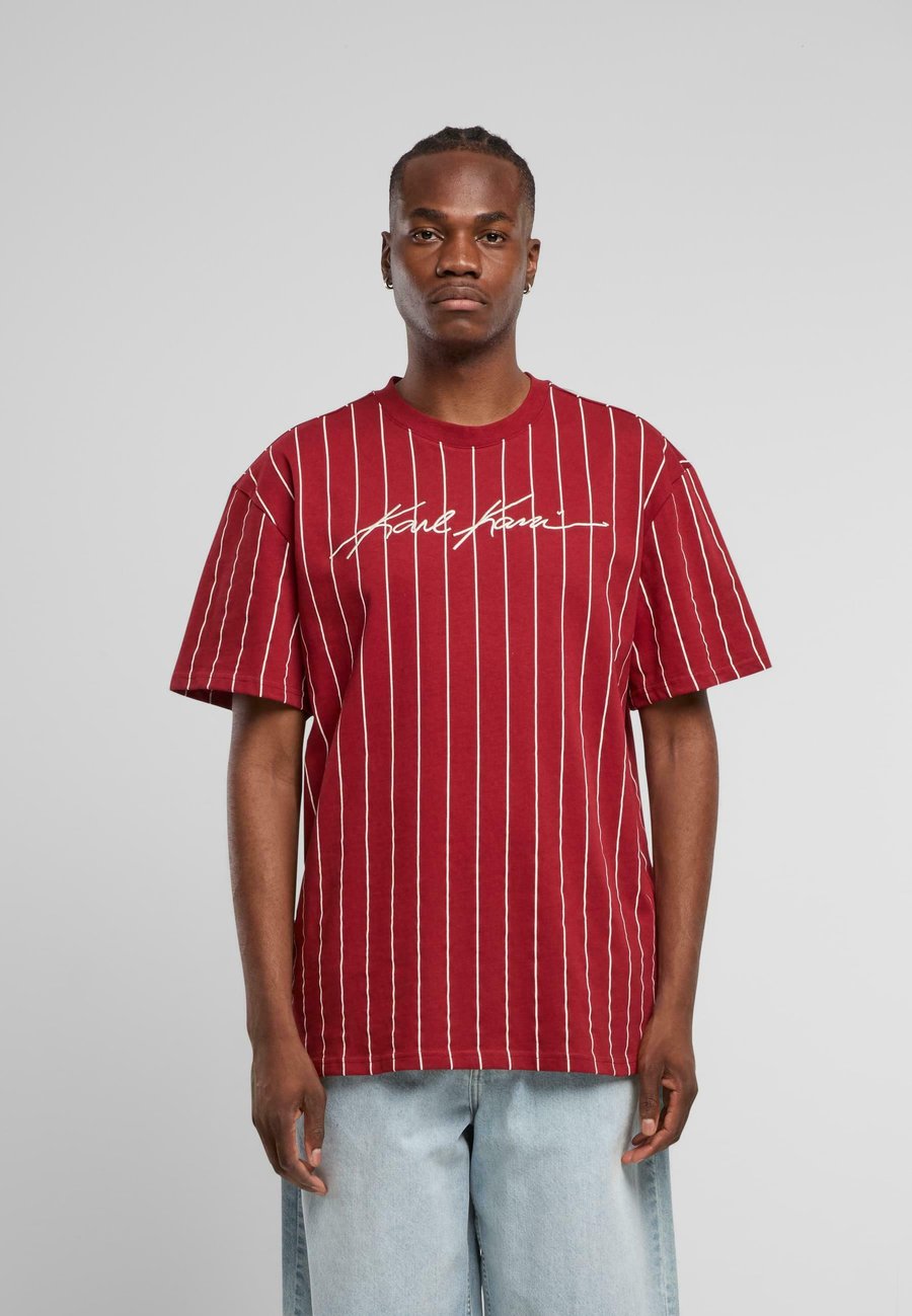 Футболка Karl Kani Print T-shirt, Dark Red/Red, Красный, Футболка Karl Kani Print T-shirt, Dark Red/Red
Футболка Karl Kani Print T-shirt, Dark Red/Red, Красный, Футболка Karl Kani Print T-shirt, Dark Red/Red